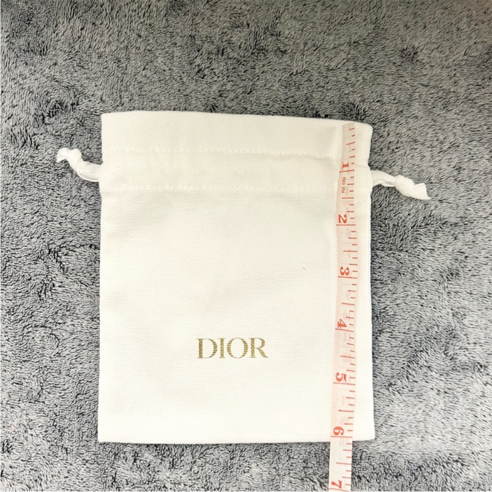 🌟SOLD🌟DIOR Cosmetic Make Up Drawstring Pouch - Picture 2 of 4